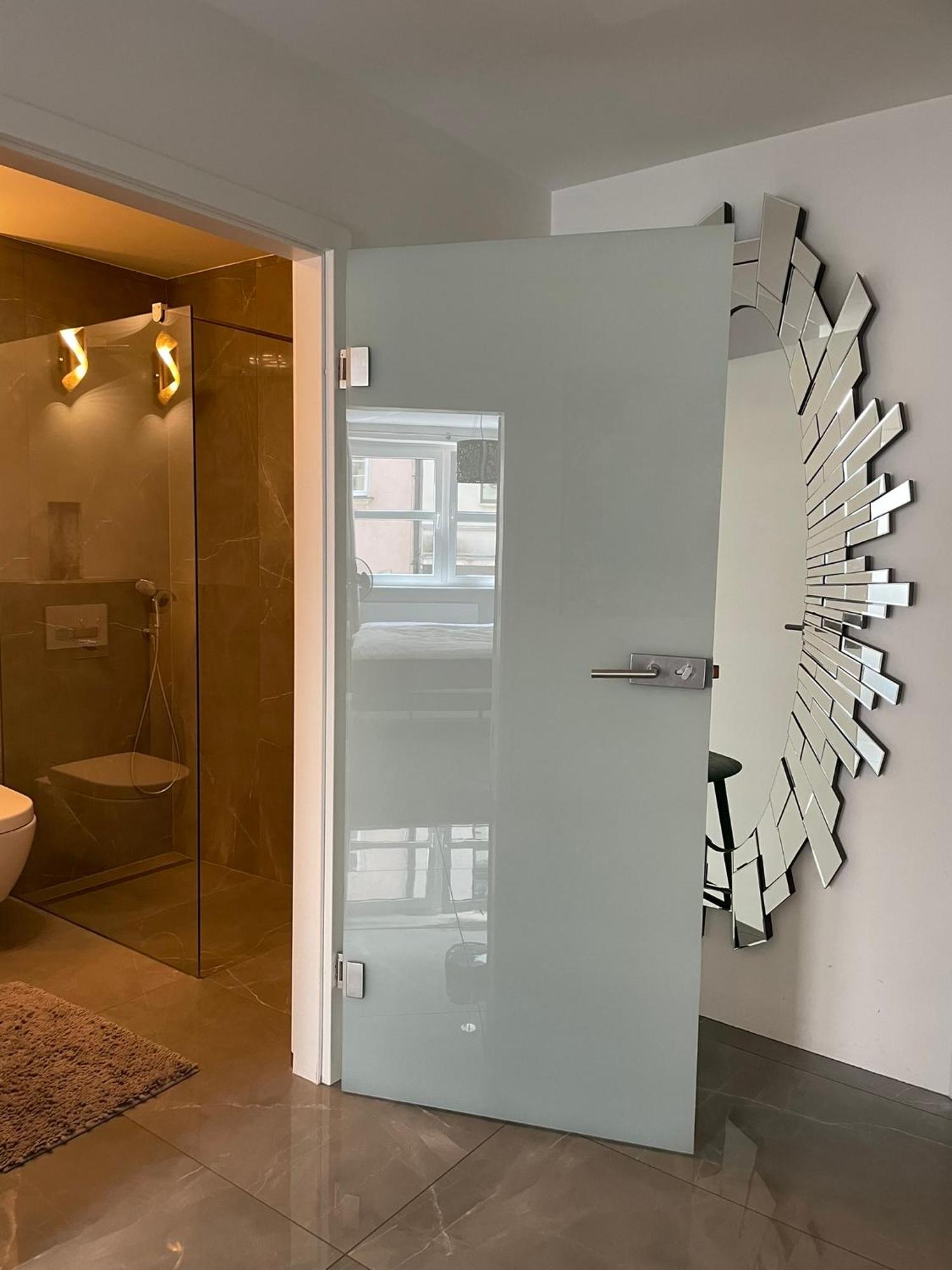Luxurious 2 Bedroom Apartment Old City มิวนิก ภายนอก รูปภาพ